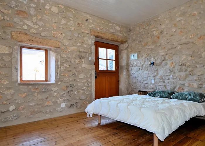 3 Bedroom Gorgeous In Casa de Férias